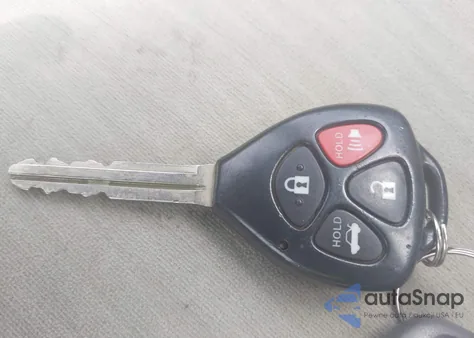 2010 Toyota Corolla Le z USA, uszkodzony, nr VIN 2T1BU4EE7AC350211